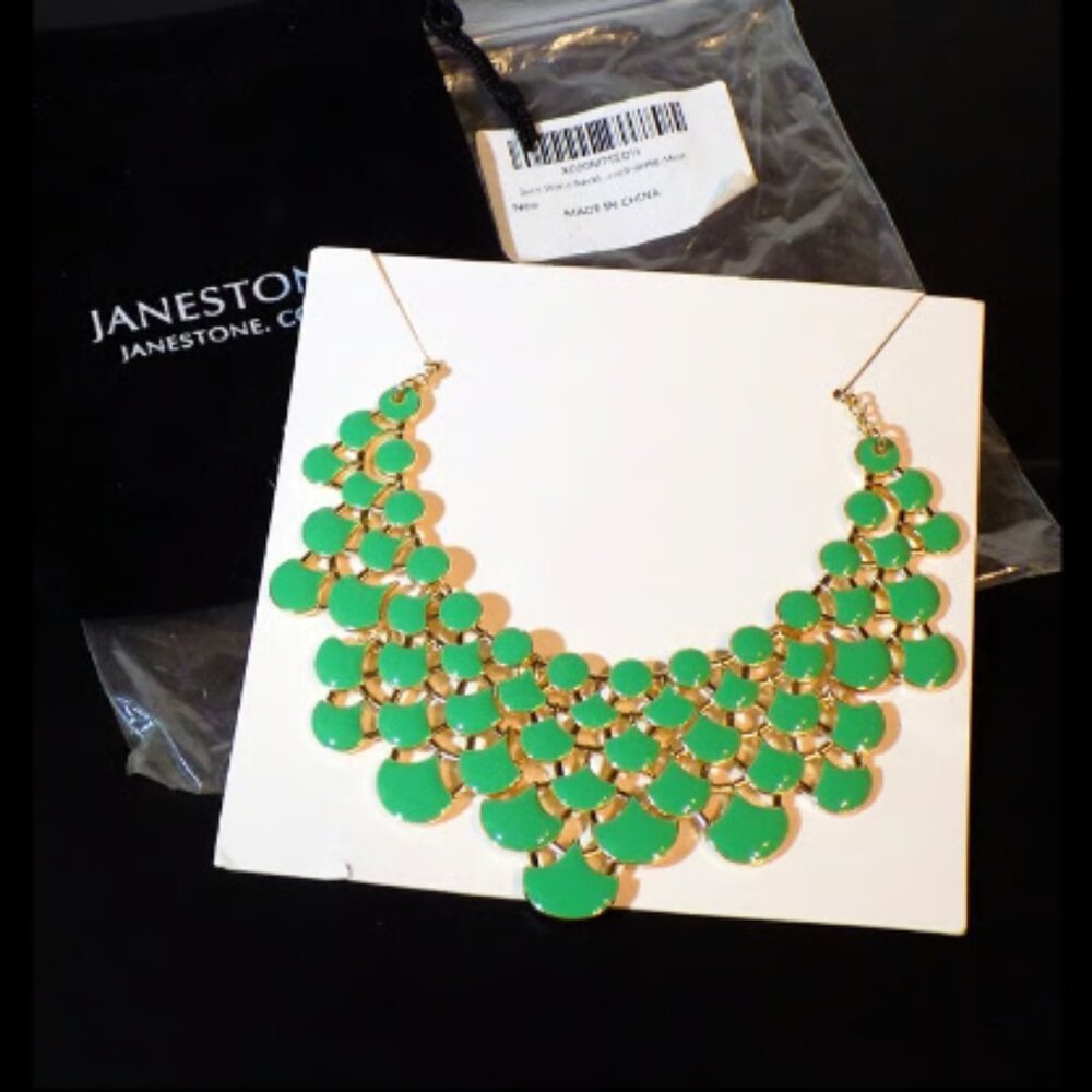 New Jane Stone Deconstructed Mermaid Tail Green Bib Collar Statement Necklace